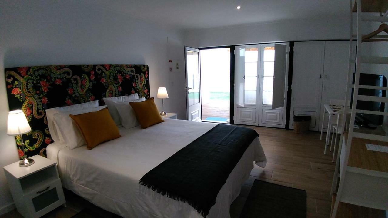 Bed and Breakfast Vistalmar Sao Martinho Сан-Мартинью-ду-Порту Экстерьер фото